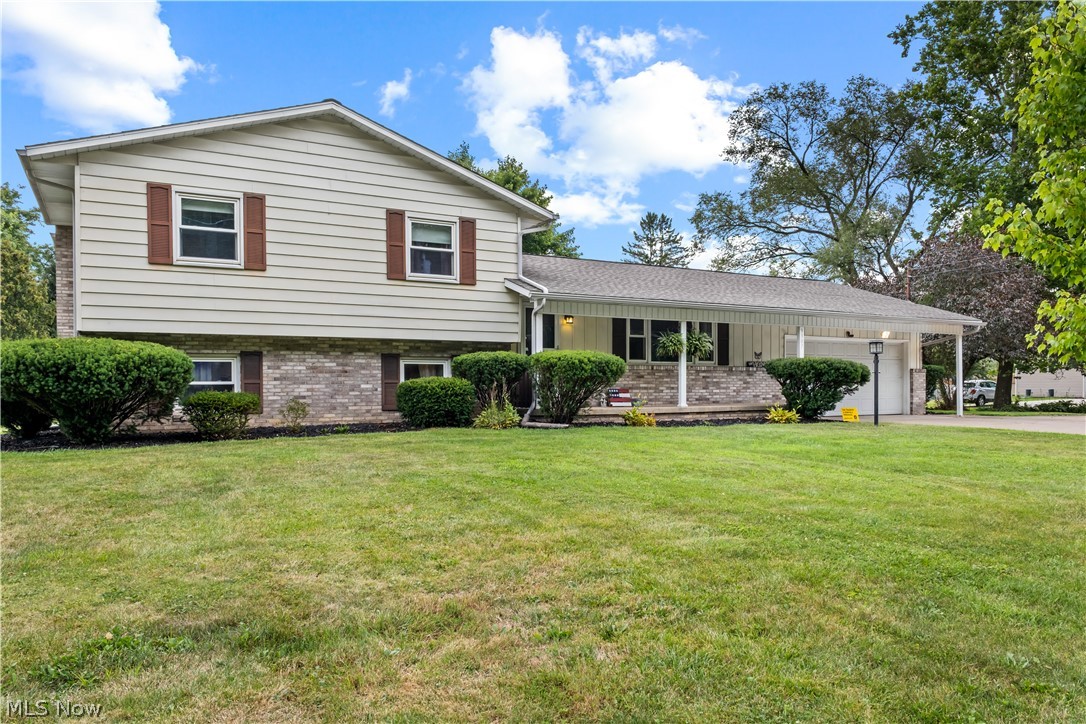 9307 Strausser Street NW Massillon OH 44646
