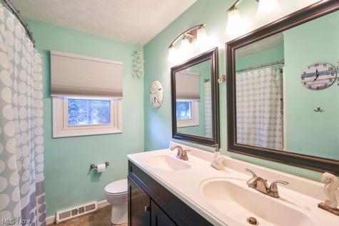 9307 Strausser Street NW Massillon OH 44646
