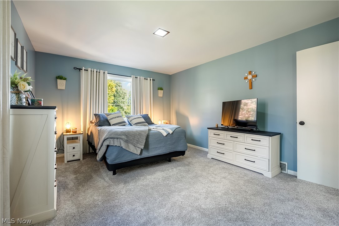 964 Robinson Avenue Barberton OH 44203
