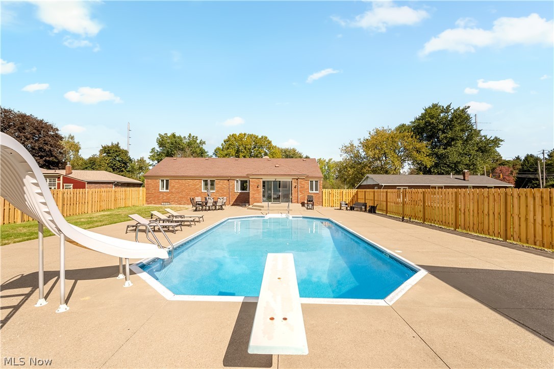 964 Robinson Avenue Barberton OH 44203