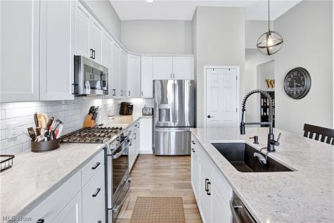 848 Cedar Crest Drive Elyria OH 44035