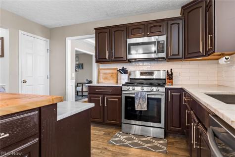 9195 Victoria Lane North Ridgeville OH 44039