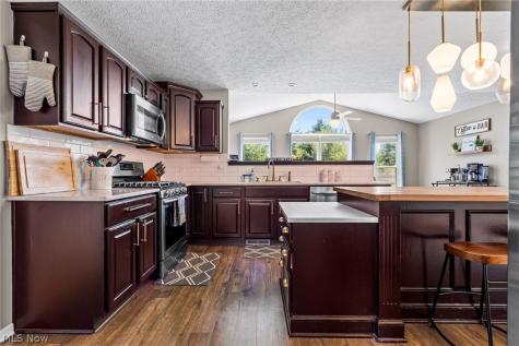 9195 Victoria Lane North Ridgeville OH 44039