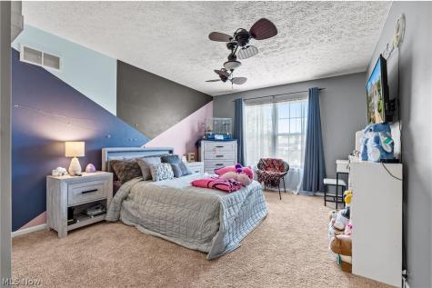 9195 Victoria Lane North Ridgeville OH 44039