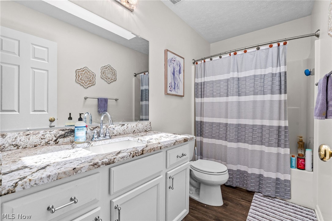 9195 Victoria Lane North Ridgeville OH 44039