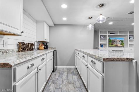 9195 Victoria Lane North Ridgeville OH 44039