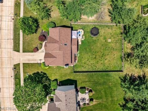 9195 Victoria Lane North Ridgeville OH 44039