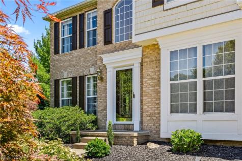 9195 Victoria Lane North Ridgeville OH 44039