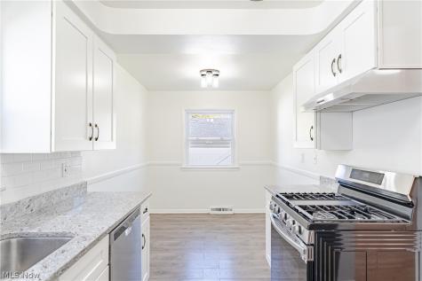 4089 Stonehaven Road South Euclid OH 44121