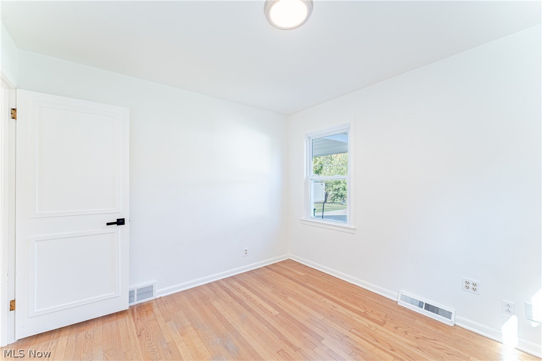 4089 Stonehaven Road South Euclid OH 44121