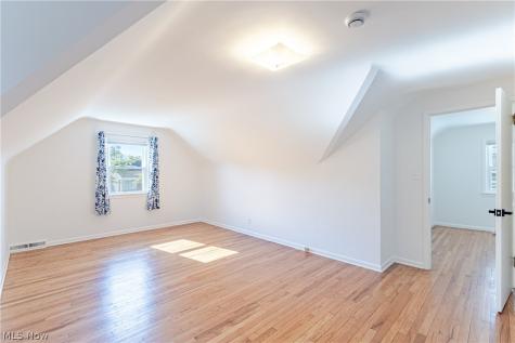 4089 Stonehaven Road South Euclid OH 44121