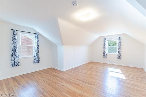 4089 Stonehaven Road South Euclid OH 44121