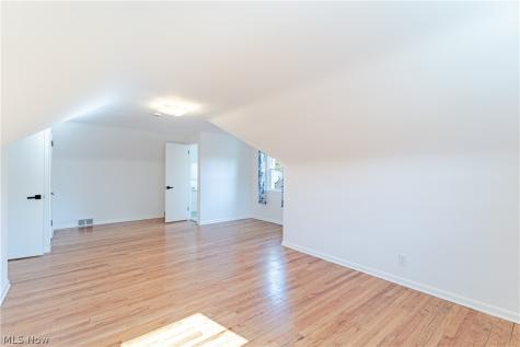 4089 Stonehaven Road South Euclid OH 44121