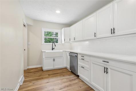 843 11th Street SE Massillon OH 44646