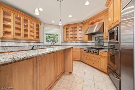 20852 Kylemore Drive Strongsville OH 44149