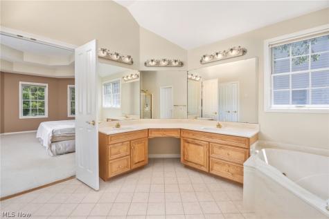 20852 Kylemore Drive Strongsville OH 44149