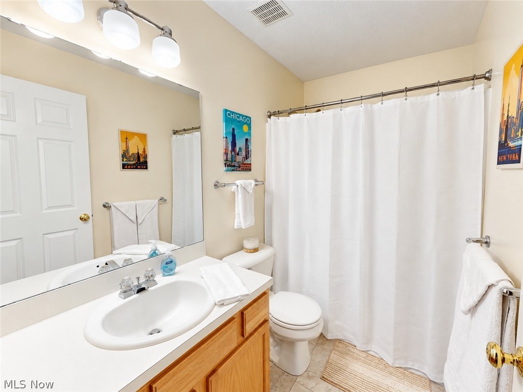 8260 Rachel Lane North Ridgeville OH 44039