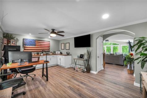 12100 Hoover Avenue NW Uniontown OH 44685