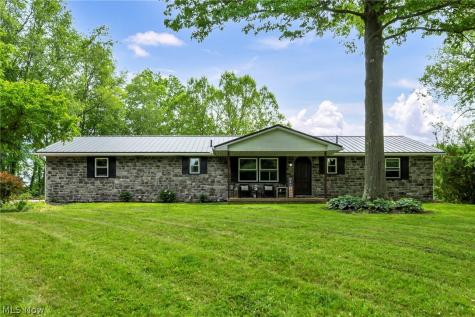 12100 Hoover Avenue NW Uniontown OH 44685