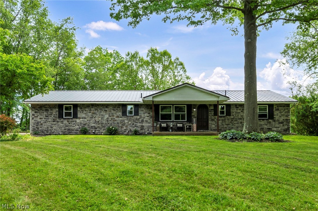 12100 Hoover Avenue NW Uniontown OH 44685