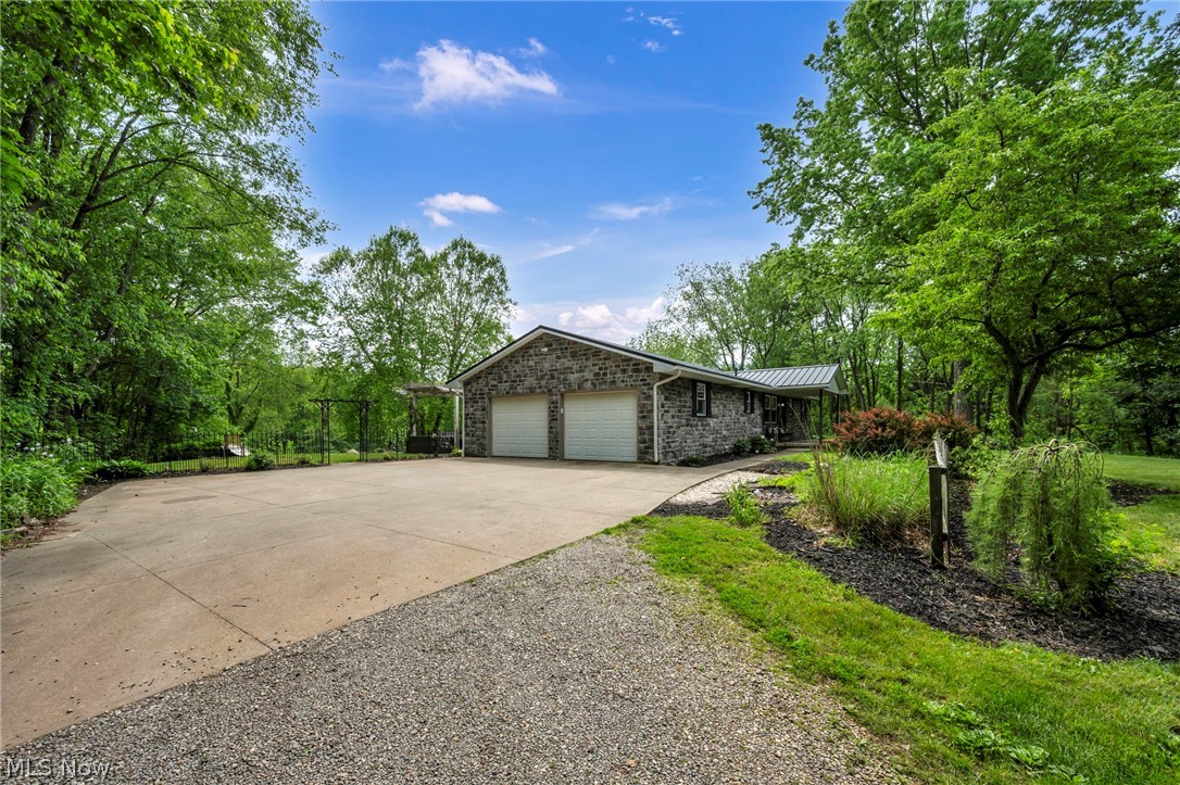 12100 Hoover Avenue NW Uniontown OH 44685