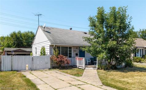 15806 Eleanore Drive Cleveland OH 44135