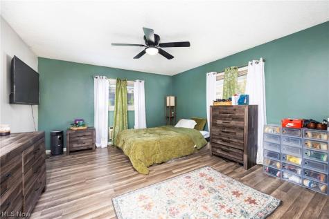 15806 Eleanore Drive Cleveland OH 44135
