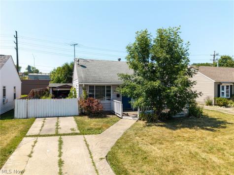 15806 Eleanore Drive Cleveland OH 44135