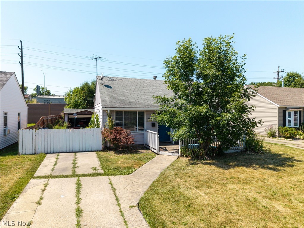 15806 Eleanore Drive Cleveland OH 44135