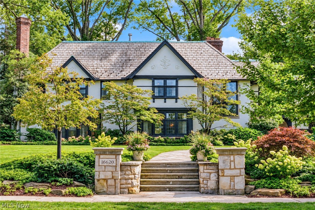 Shaker Heights OH, 16620 Parkland Drive