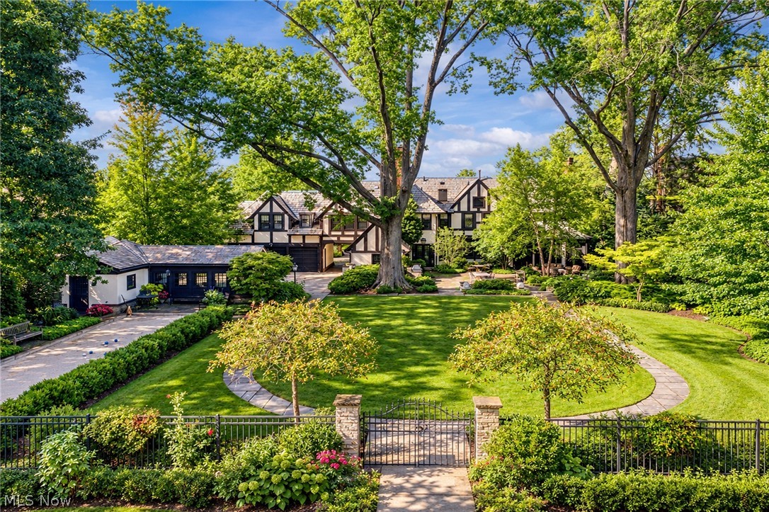 16620 Parkland Drive Shaker Heights OH 44120