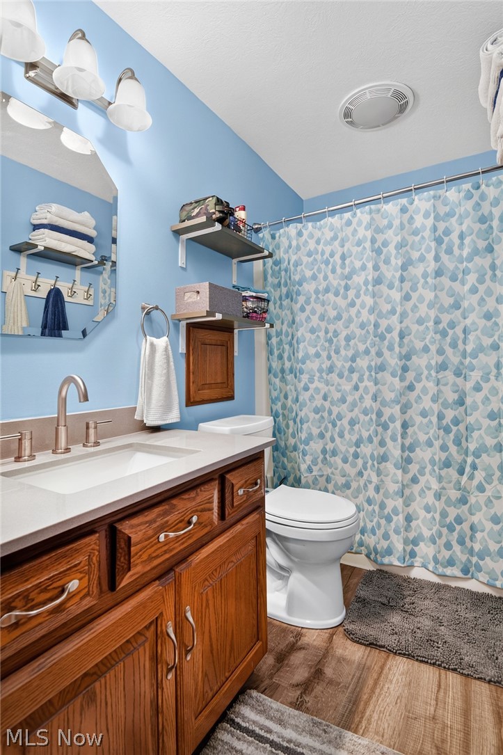 8963 Kettering Road East Rochester OH 44625