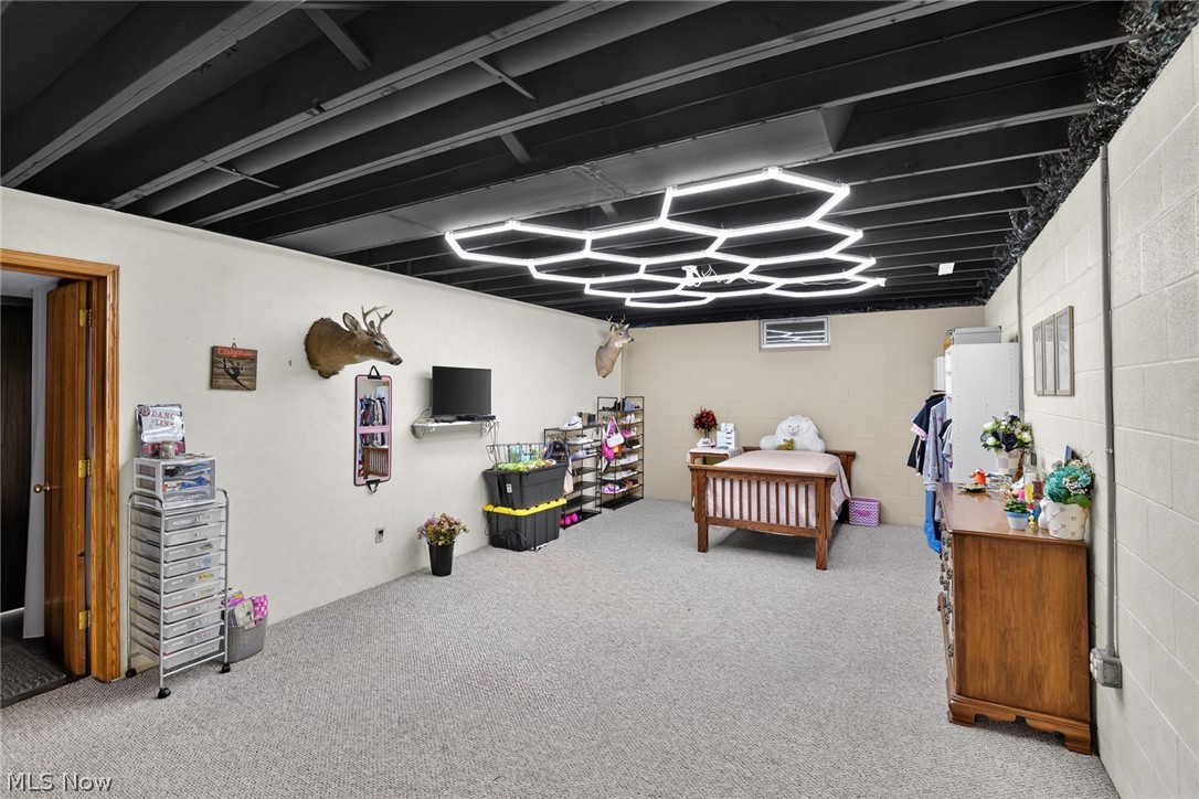 8963 Kettering Road East Rochester OH 44625