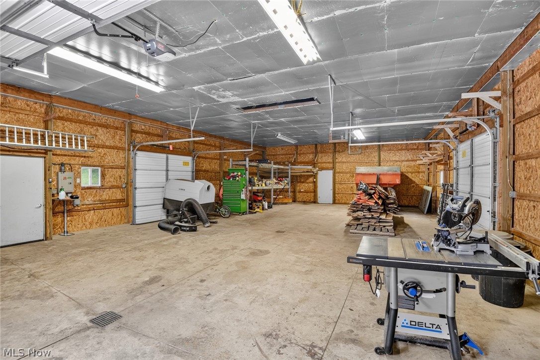 8963 Kettering Road East Rochester OH 44625