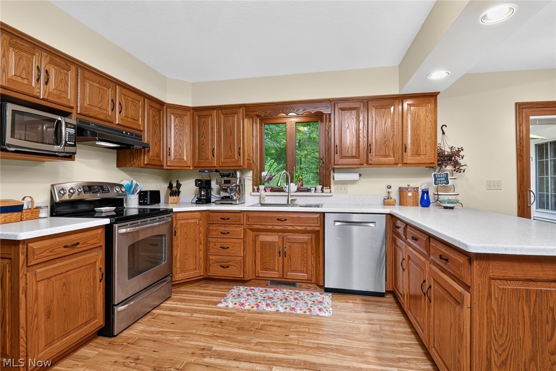 8963 Kettering Road East Rochester OH 44625