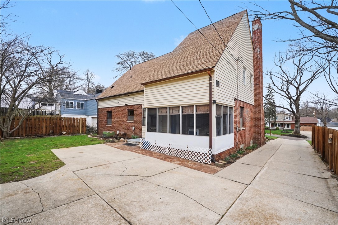 674 Upper Merriman Drive Akron OH 44303