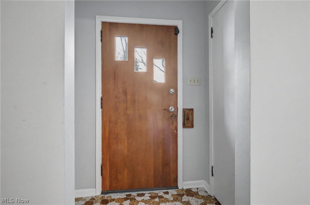 674 Upper Merriman Drive Akron OH 44303