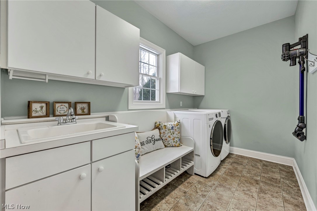 1953 Stone Ridge Drive Hinckley OH 44233