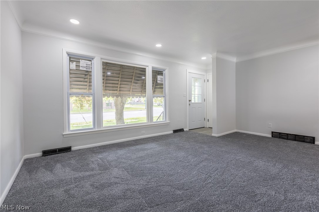 29307 Lake Shore Boulevard Willowick OH 44095