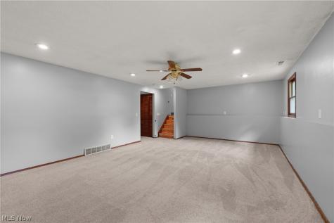 7404 Hidden Glen Drive Amherst OH 44001