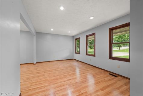 7404 Hidden Glen Drive Amherst OH 44001