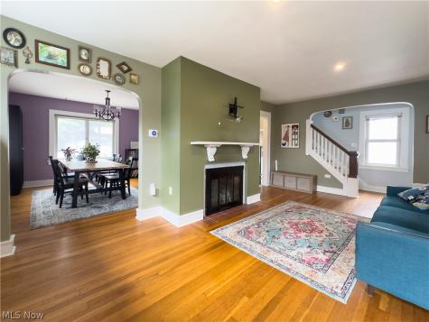 1517 Holmden Road South Euclid OH 44121