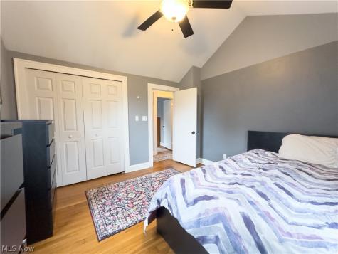 1517 Holmden Road South Euclid OH 44121