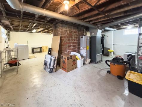 1517 Holmden Road South Euclid OH 44121