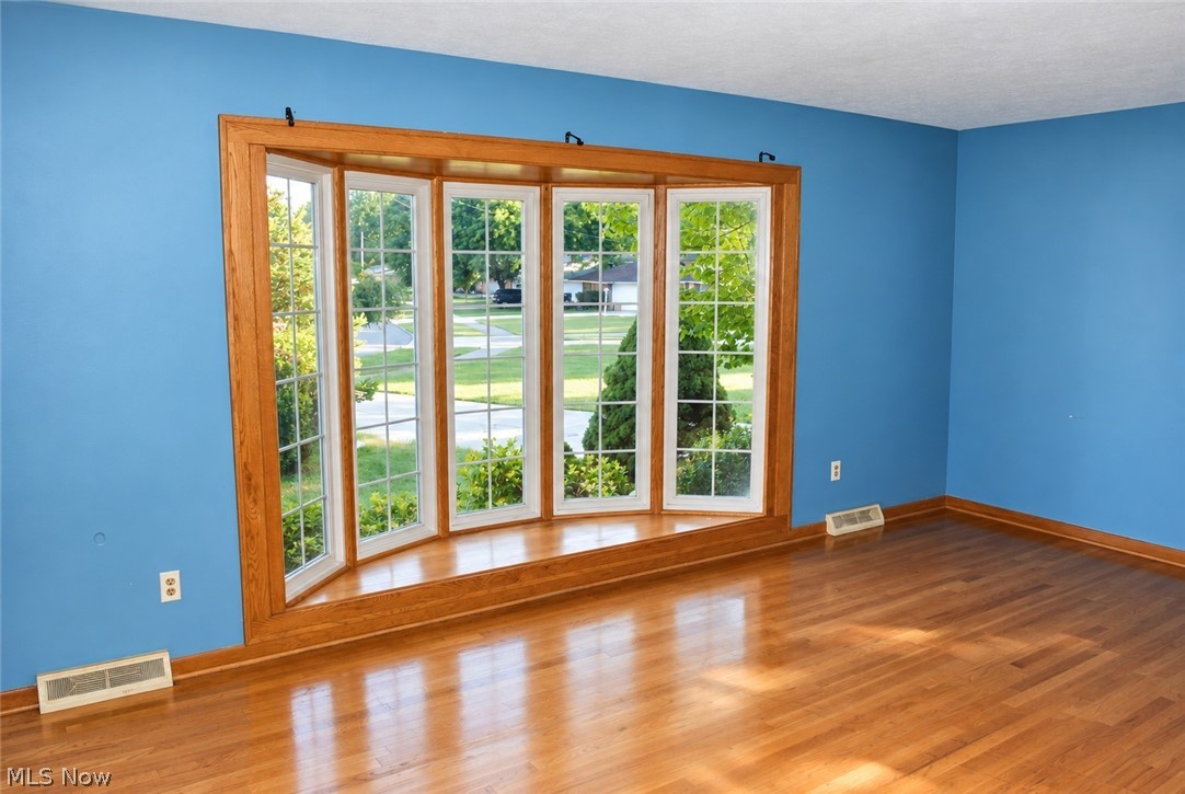 1815 Oaklawn Drive Parma OH 44134
