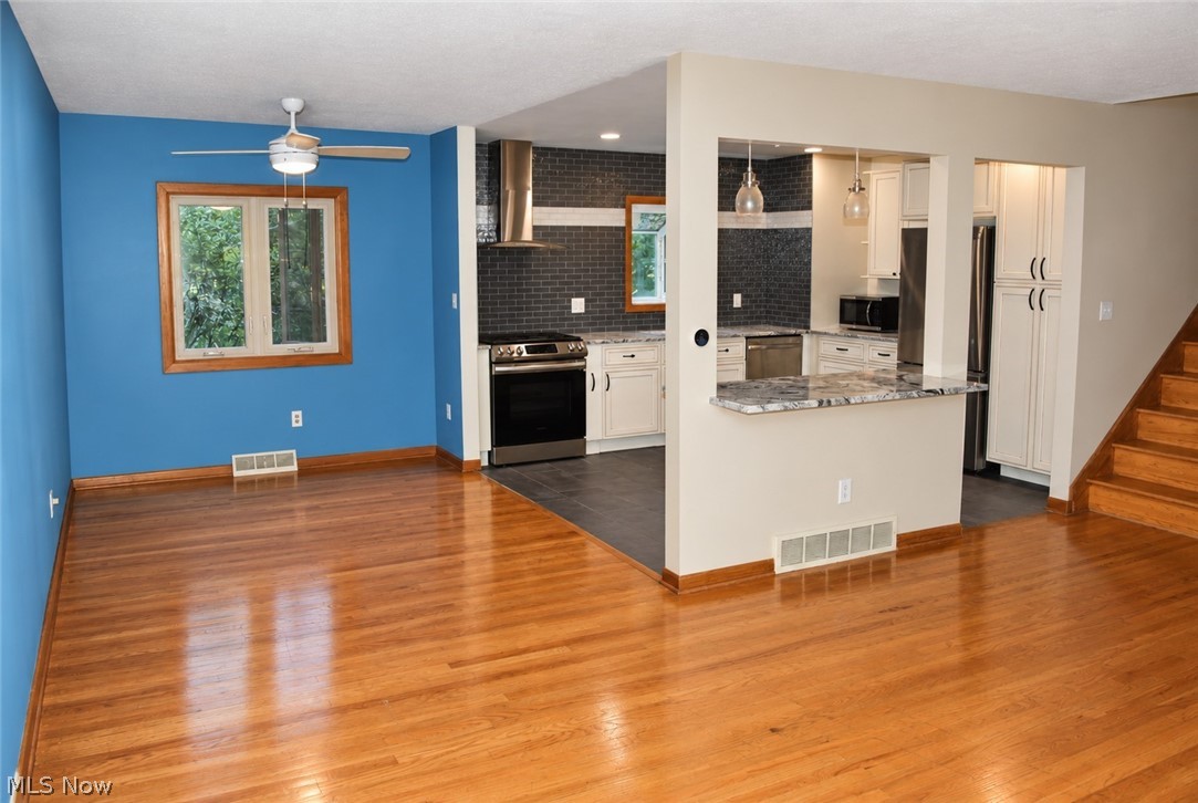 1815 Oaklawn Drive Parma OH 44134