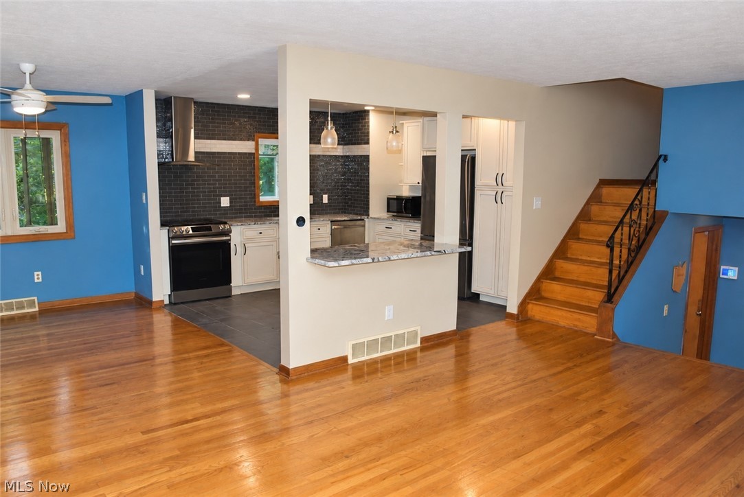 1815 Oaklawn Drive Parma OH 44134