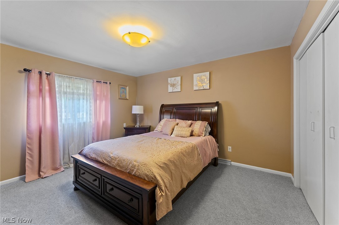 5685 Engleton Lane Girard OH 44420
