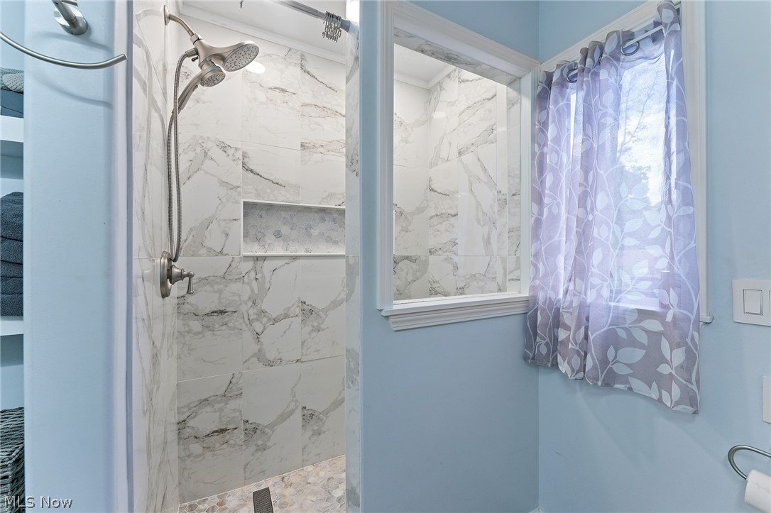 5685 Engleton Lane Girard OH 44420