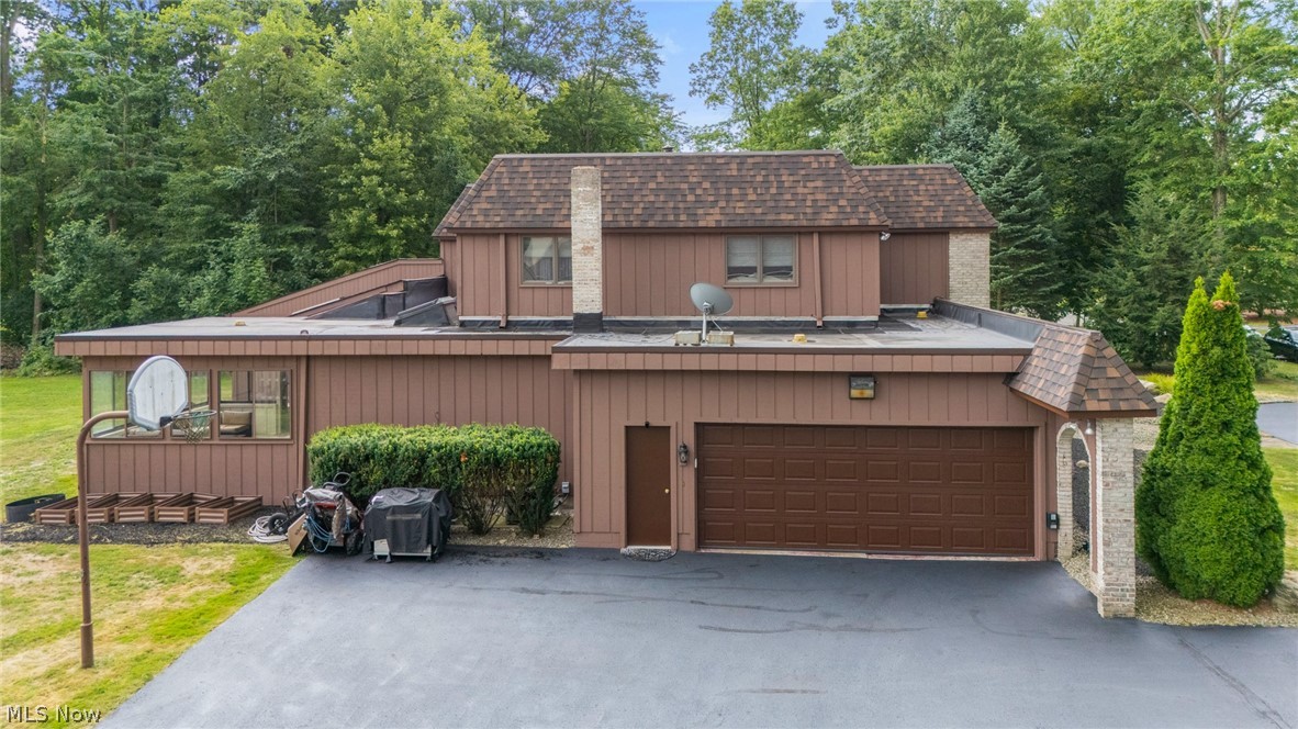 5685 Engleton Lane Girard OH 44420